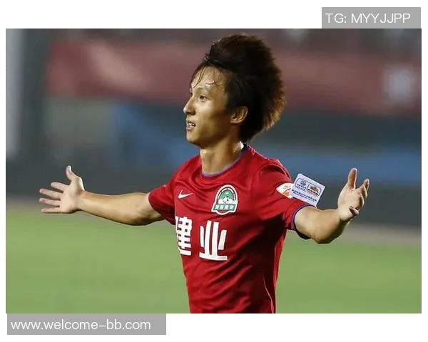 尹鸿博宣布明天将迎来最后一场中超比赛因伤选择退役