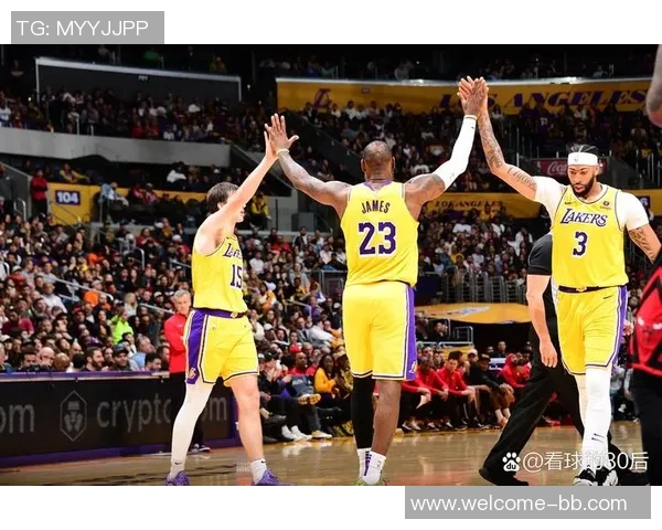 大莫里斯回顾湖人20年冠军历程强调含金量无论场地依旧闪耀